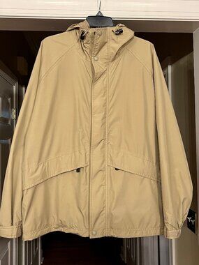 NWOT Vintage Men's LL Bean Hooded Gortex Rain Jacket Windbreaker Tan Size LARGE